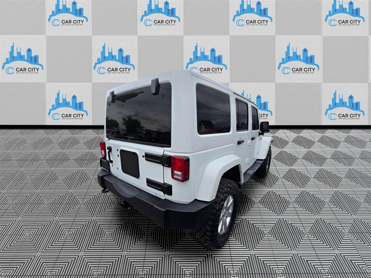 Jeep Wrangler Unlimited Sahara 4WD 2016