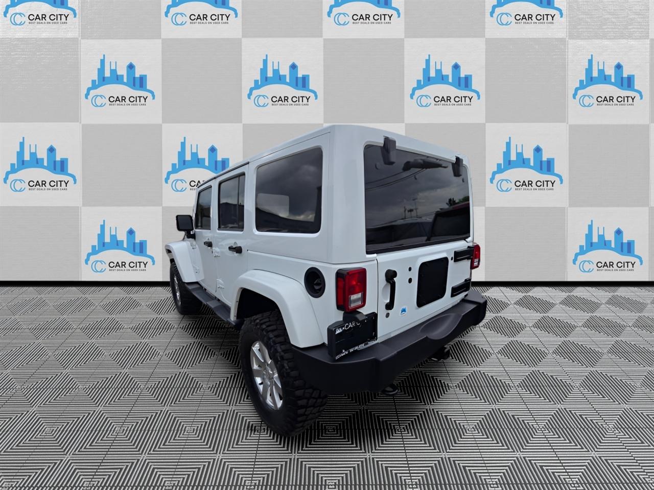 Jeep Wrangler Unlimited Sahara 4WD 2016
