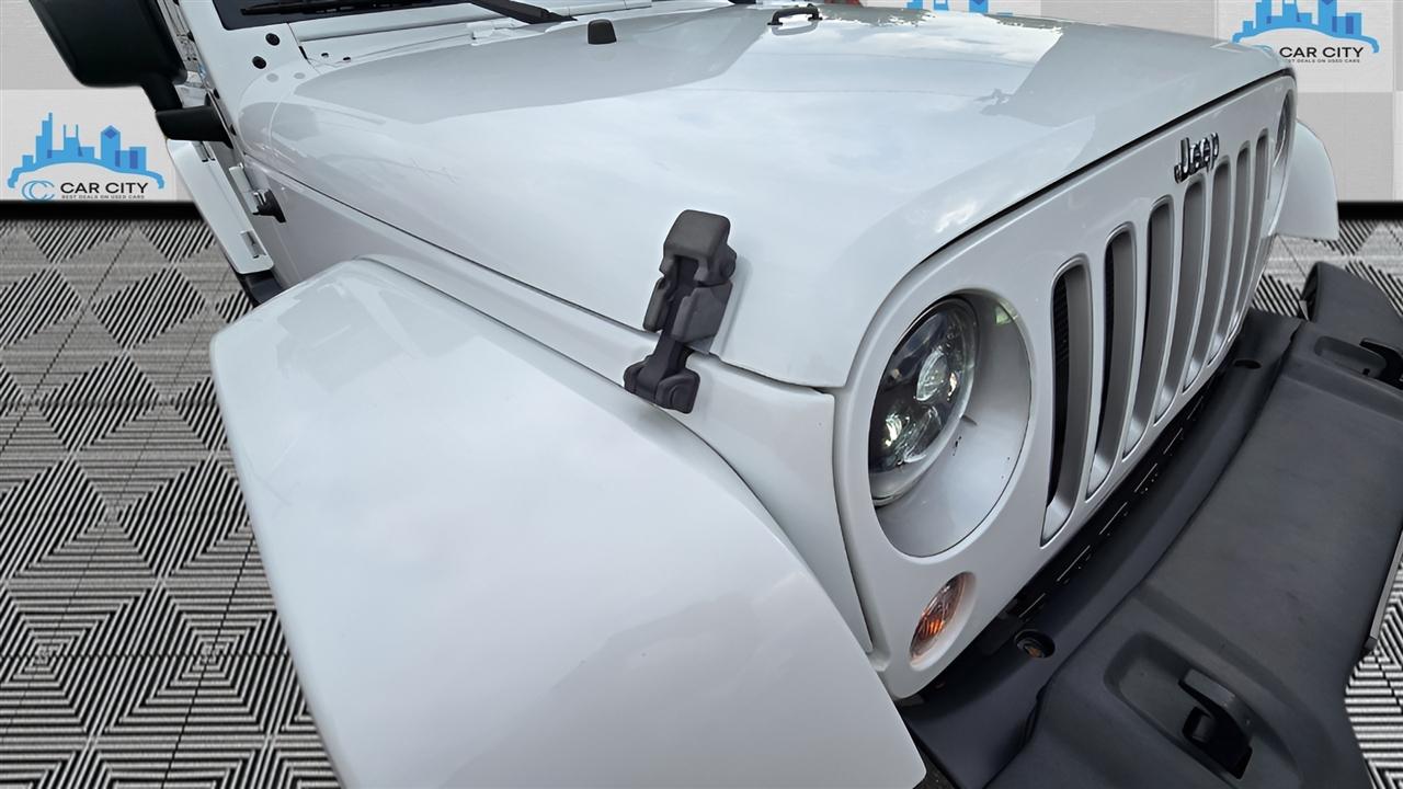Jeep Wrangler Unlimited Sahara 4WD 2016