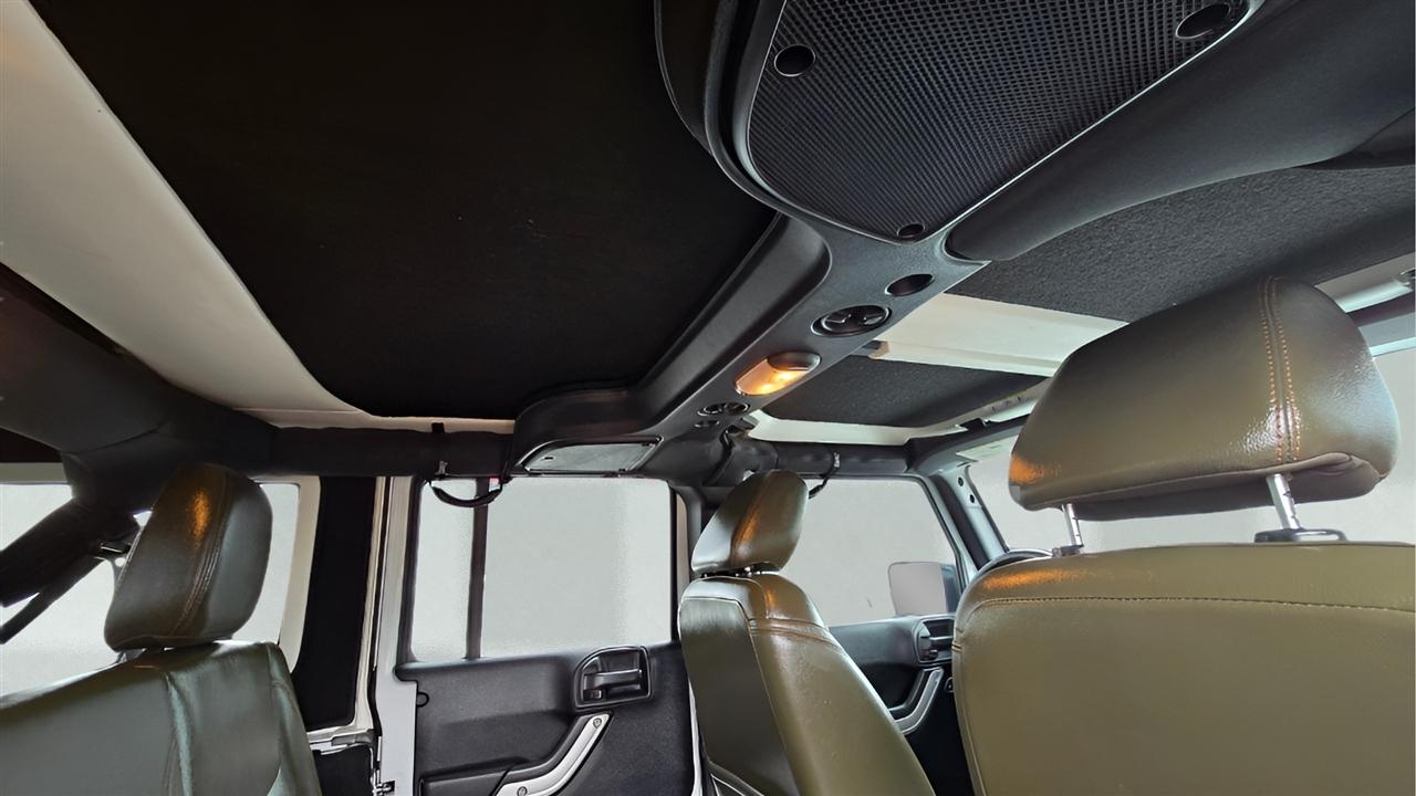 Jeep Wrangler Unlimited Sahara 4WD 2016