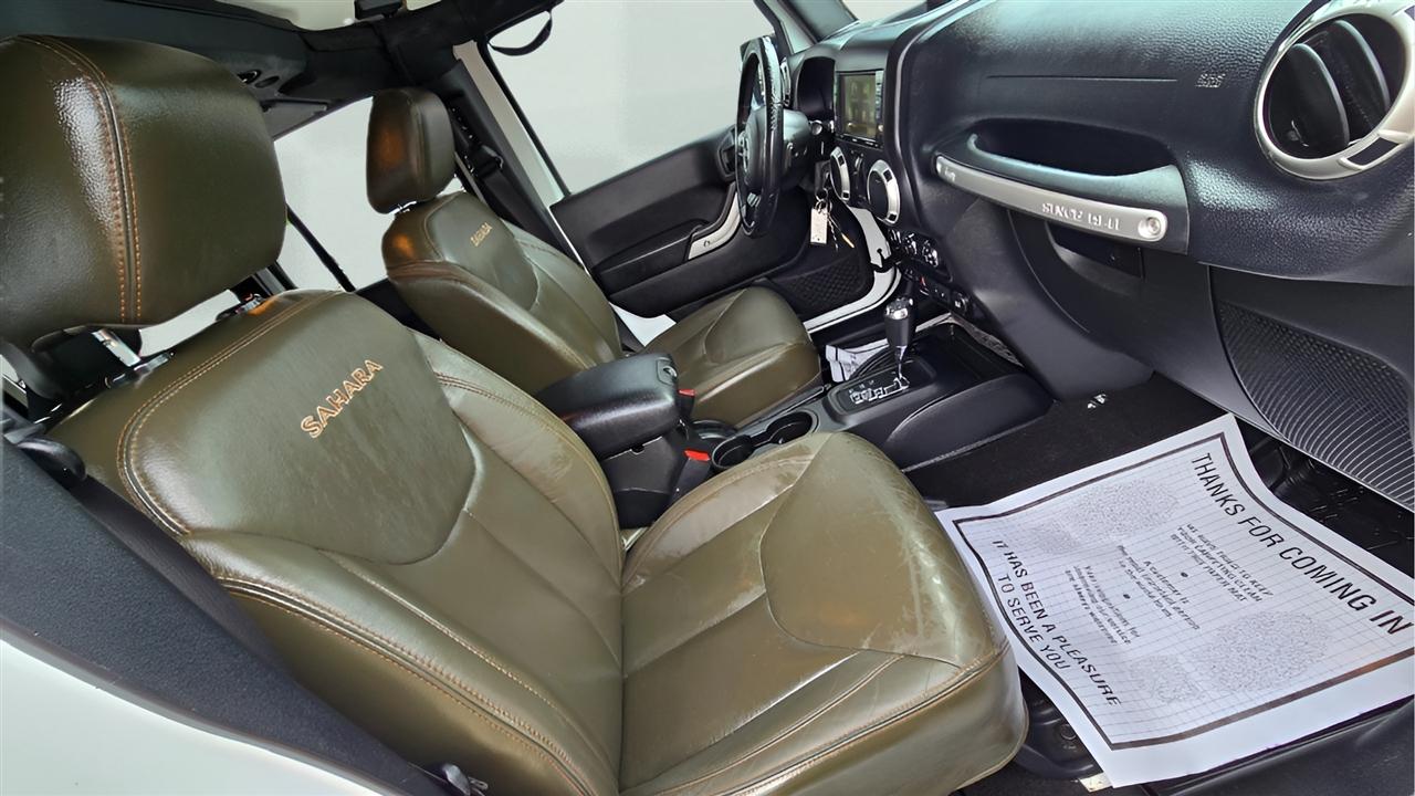 Jeep Wrangler Unlimited Sahara 4WD 2016