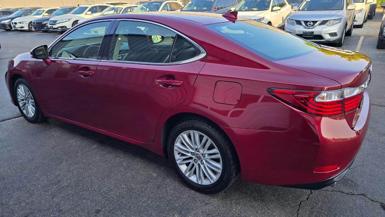 Lexus ES 350 Sedan 2015