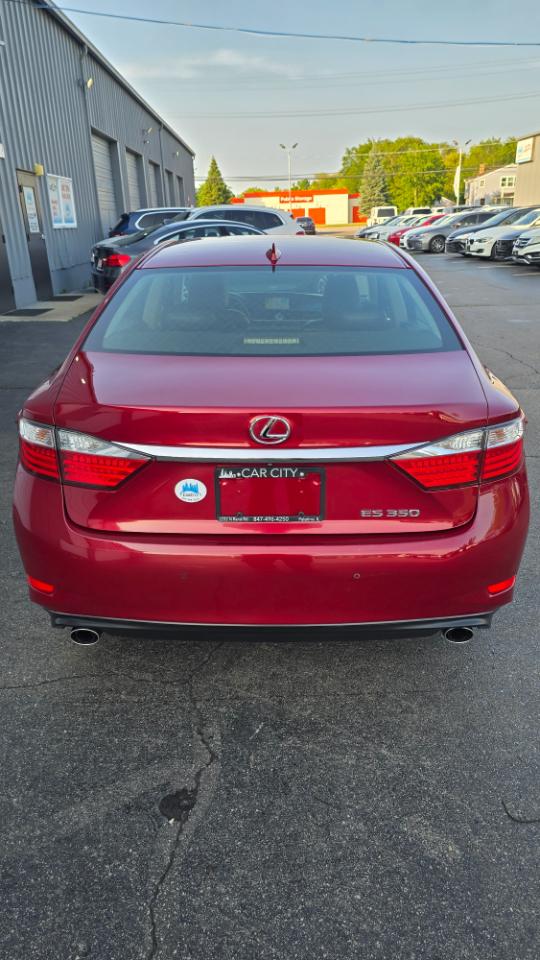 Lexus ES 350 Sedan 2015