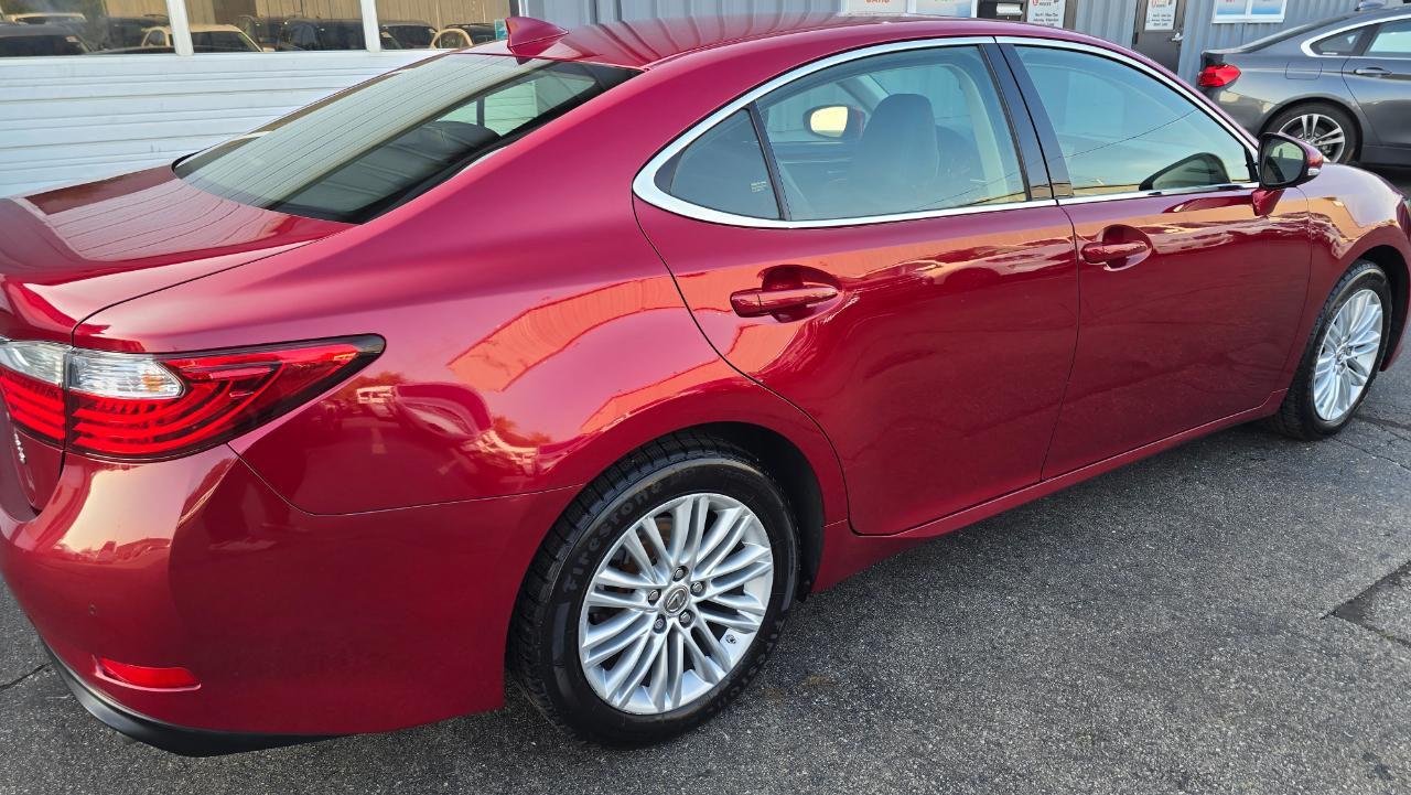 Lexus ES 350 Sedan 2015