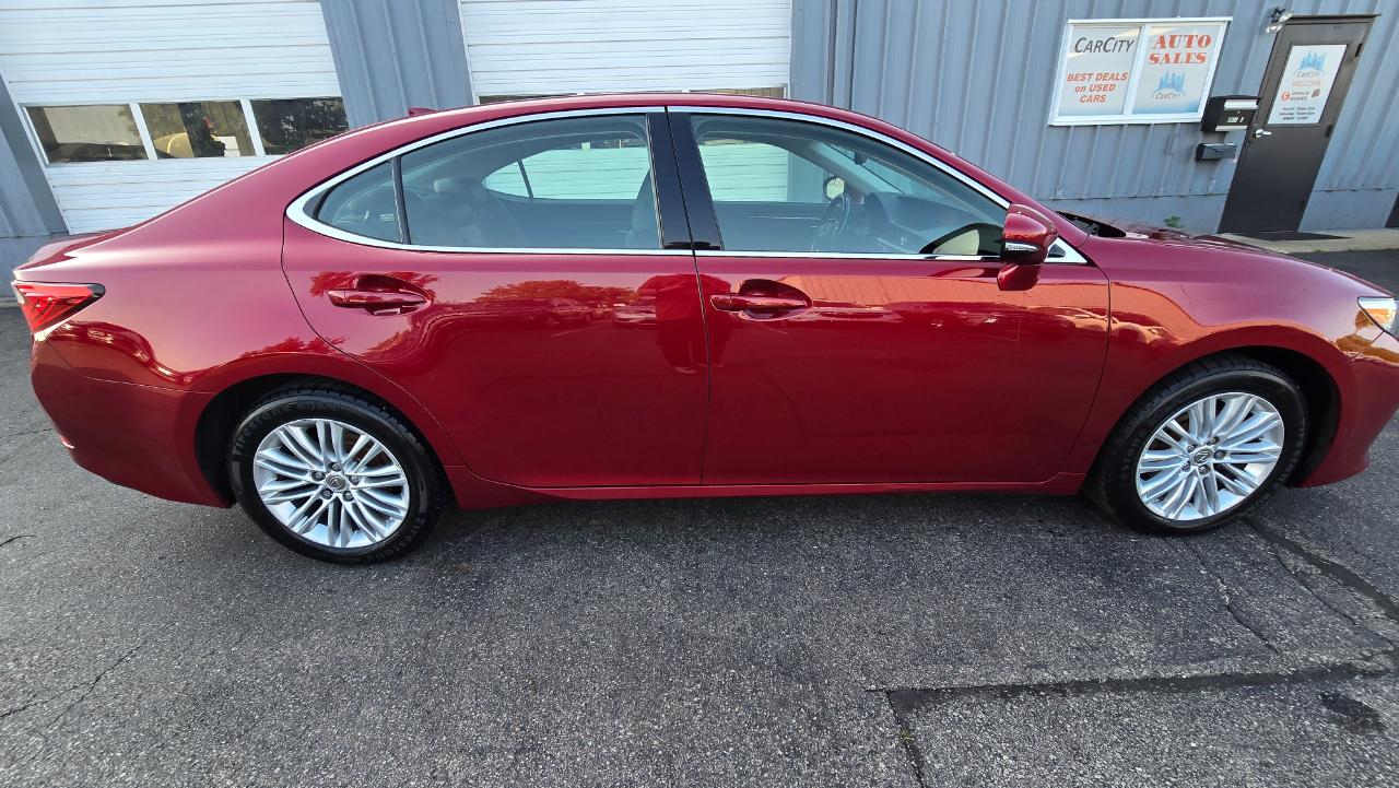Lexus ES 350 Sedan 2015