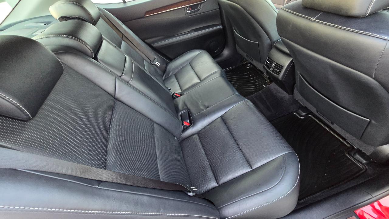 Lexus ES 350 Sedan 2015