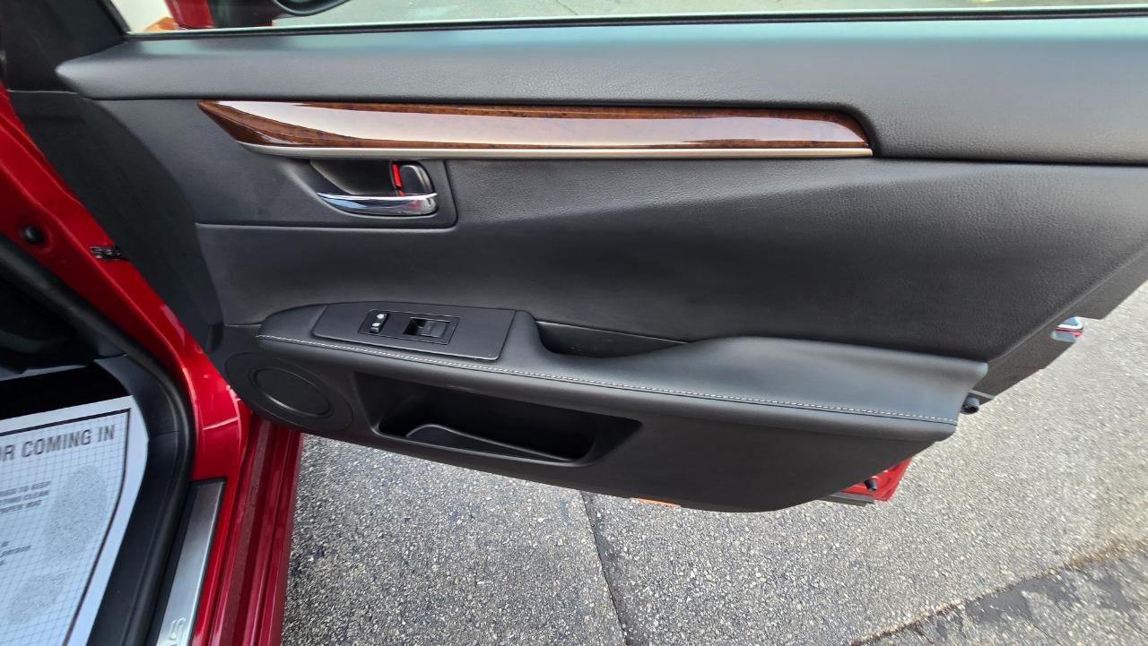 Lexus ES 350 Sedan 2015