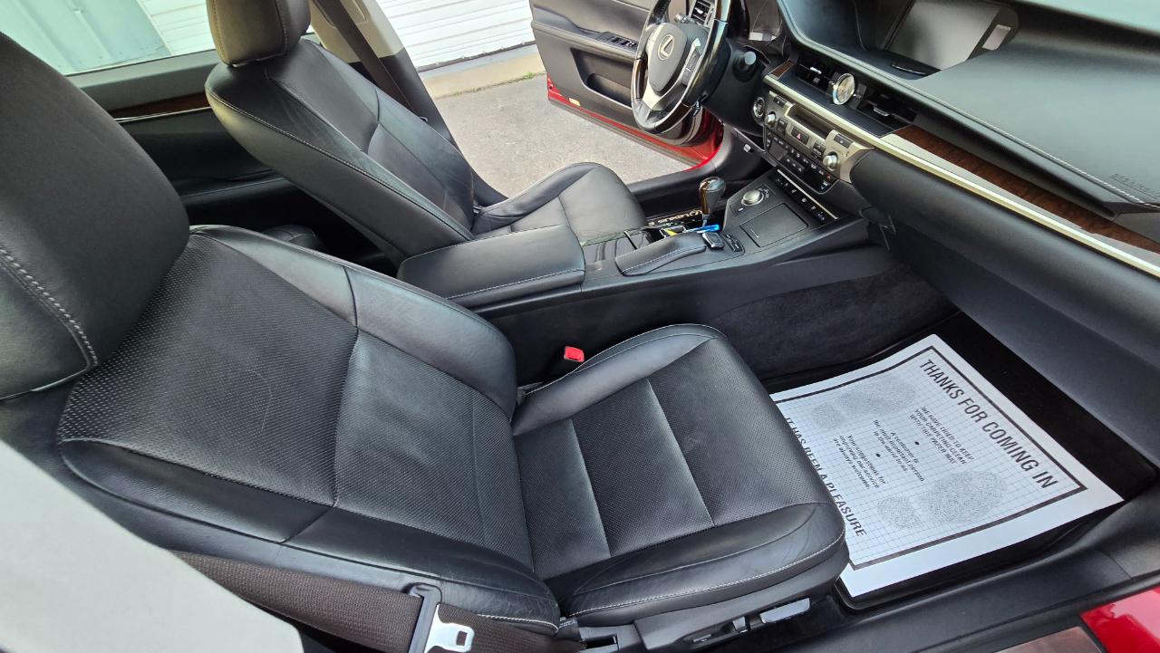 Lexus ES 350 Sedan 2015