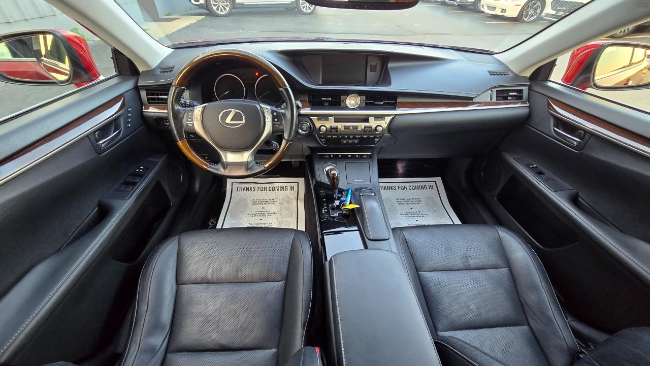 Lexus ES 350 Sedan 2015
