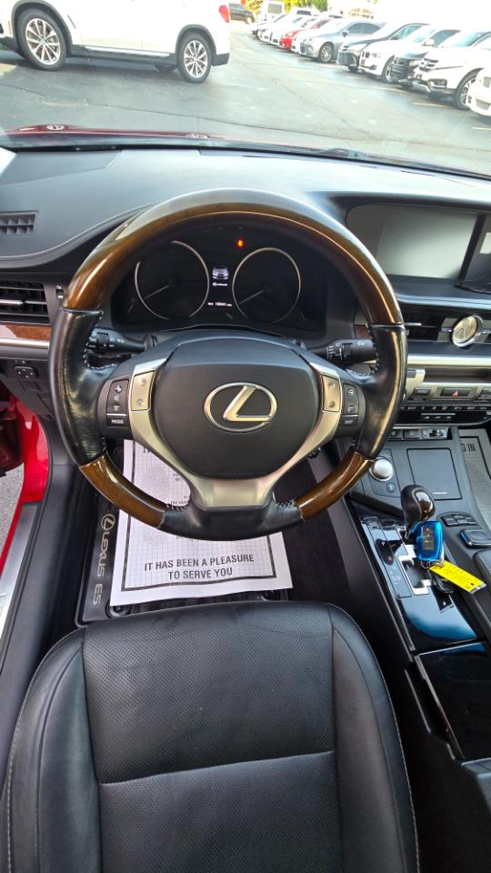 Lexus ES 350 Sedan 2015