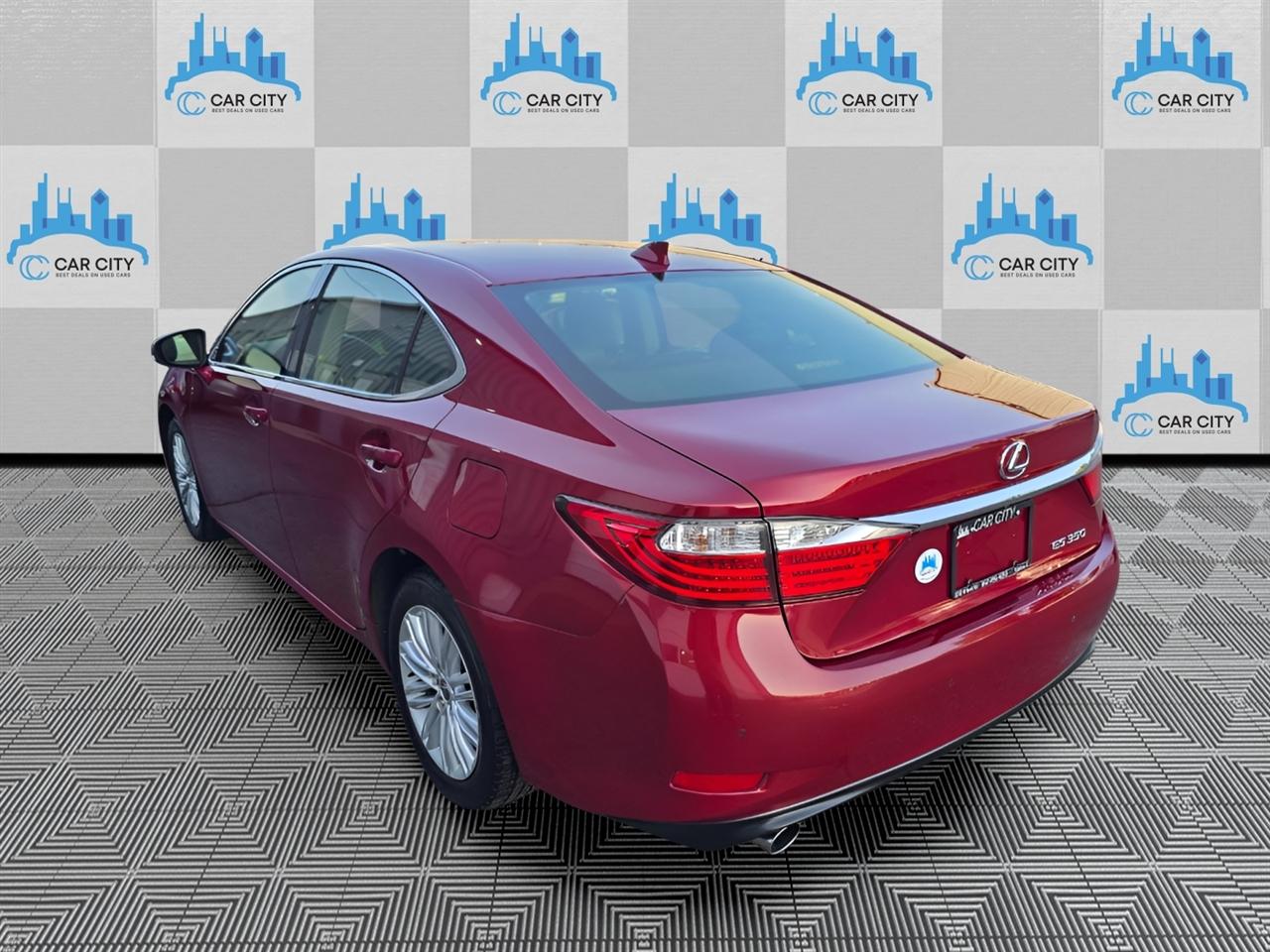 Lexus ES 350 Sedan 2015
