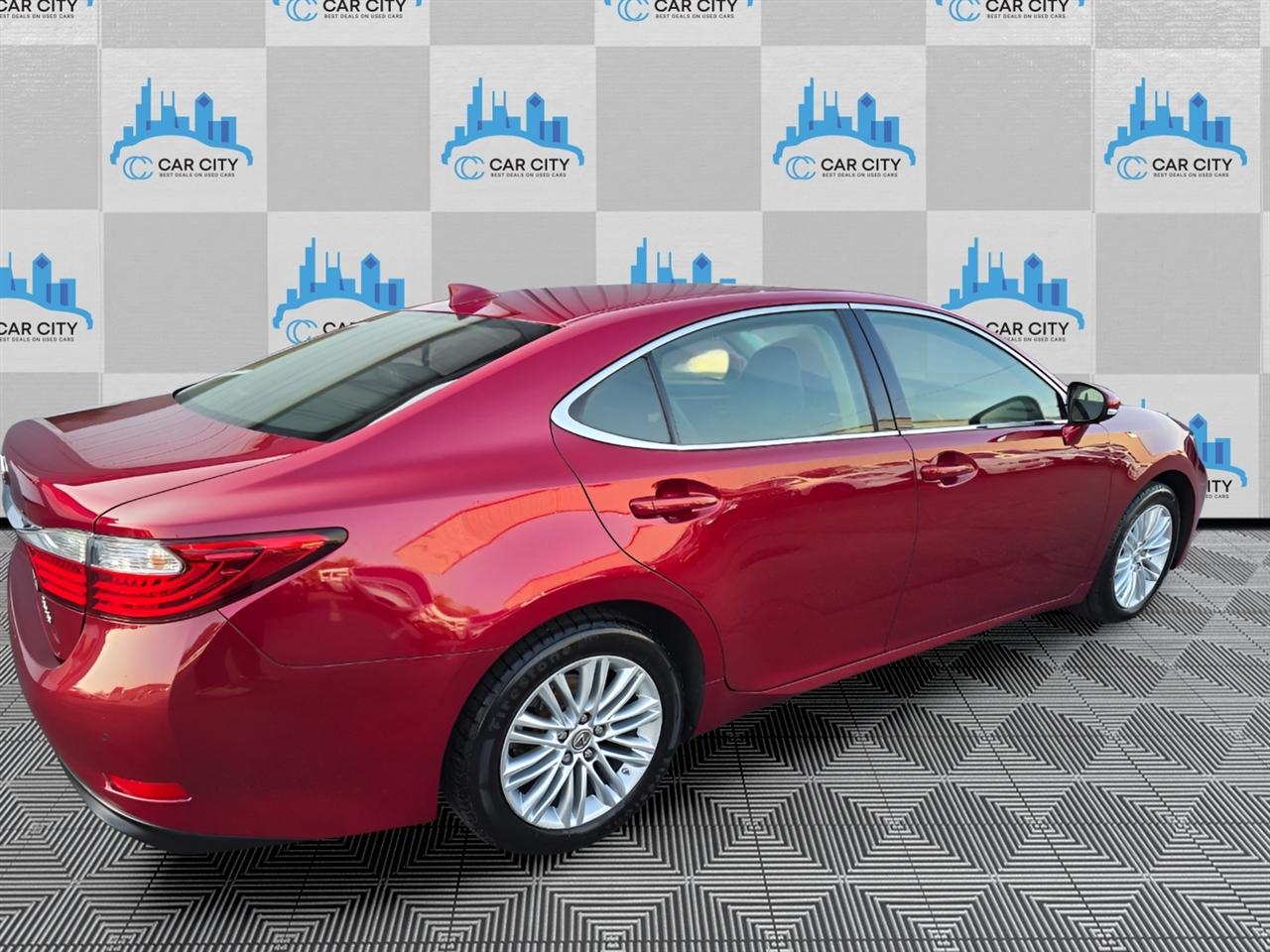 Lexus ES 350 Sedan 2015