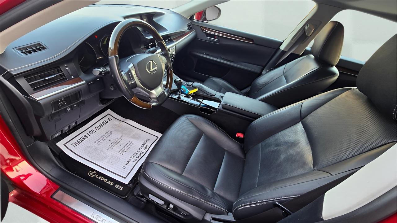 Lexus ES 350 Sedan 2015