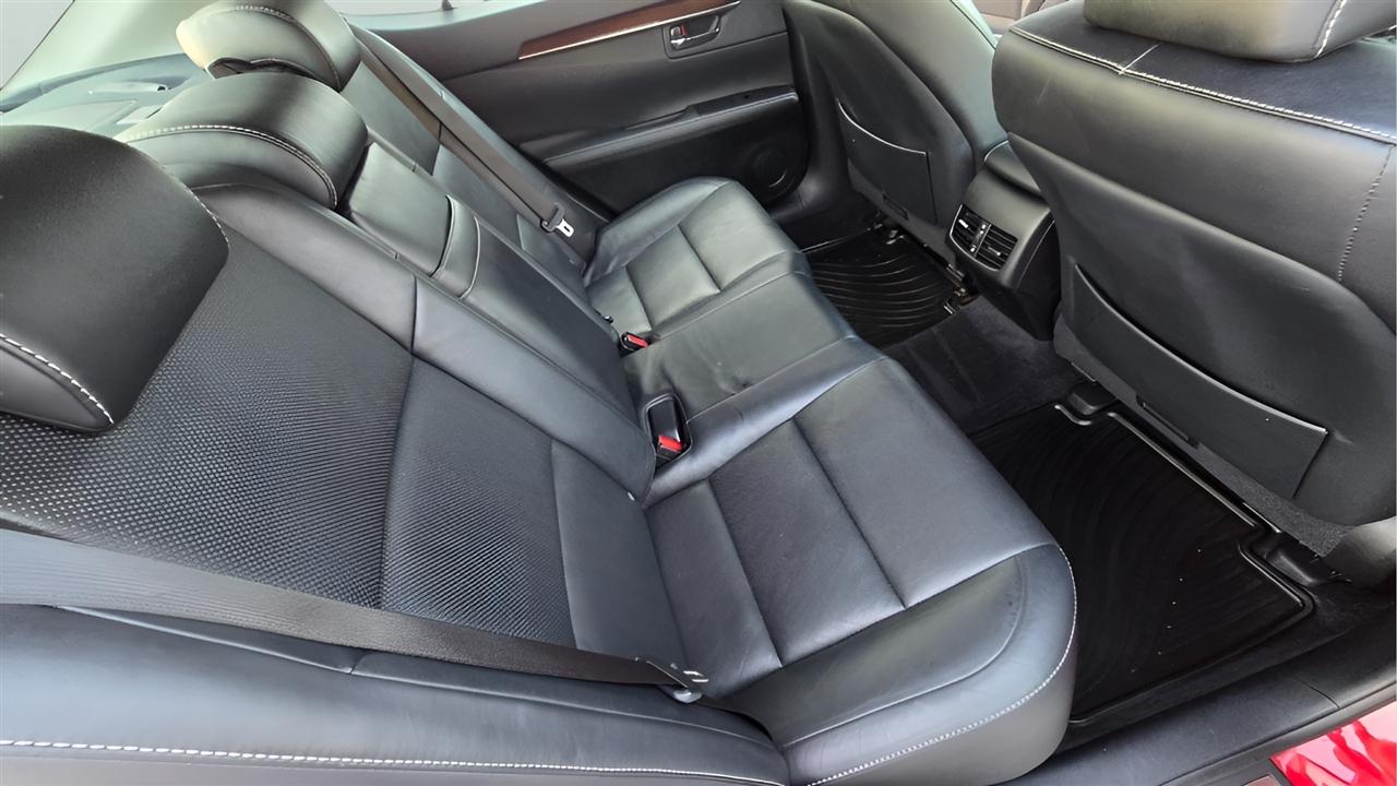 Lexus ES 350 Sedan 2015