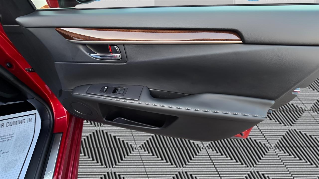 Lexus ES 350 Sedan 2015