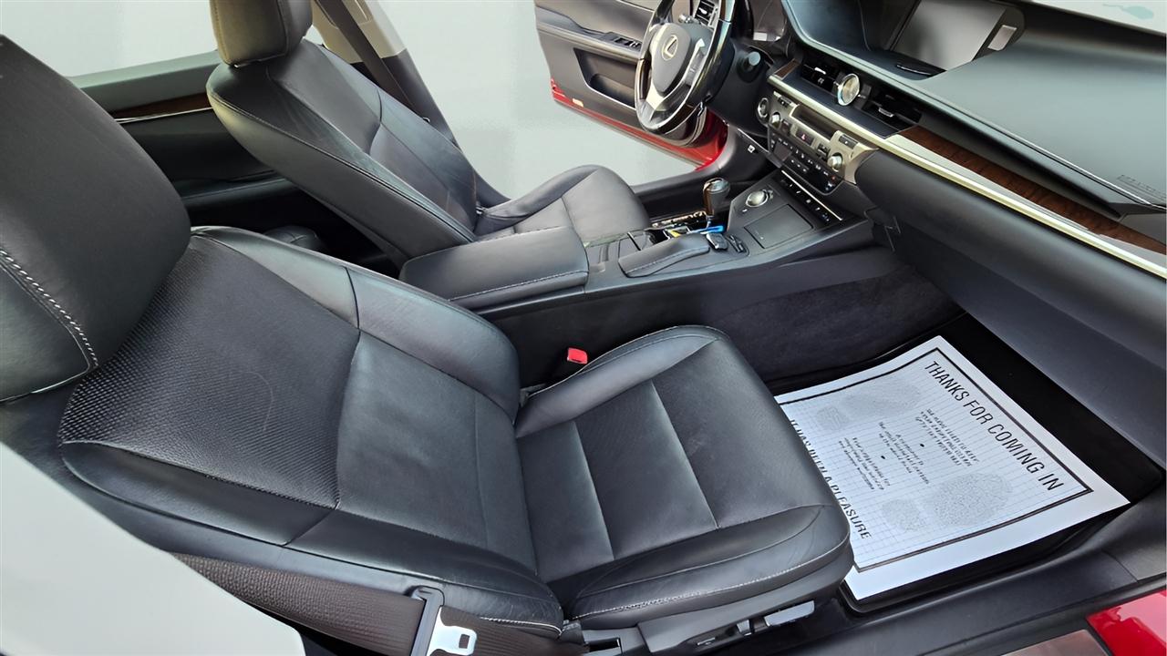 Lexus ES 350 Sedan 2015