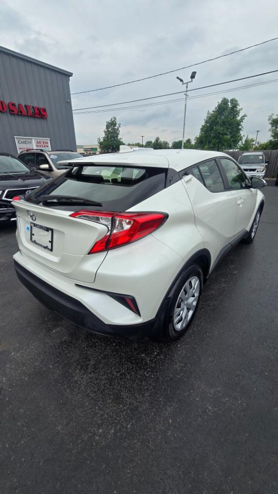 Toyota C-HR XLE 2021