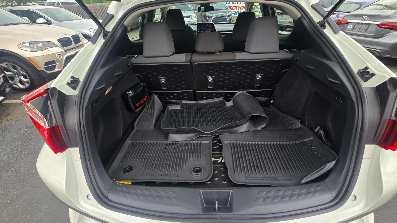 Toyota C-HR XLE 2021