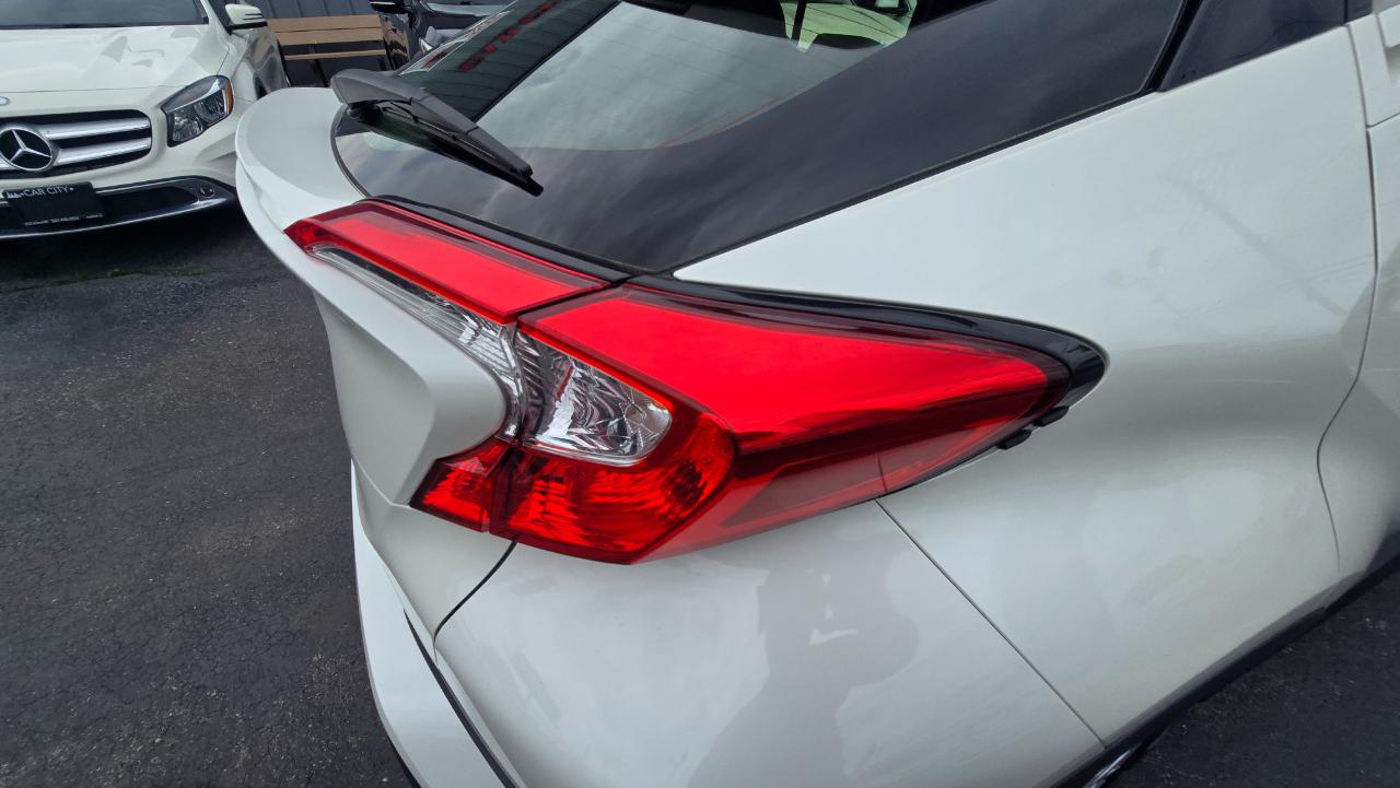 Toyota C-HR XLE 2021