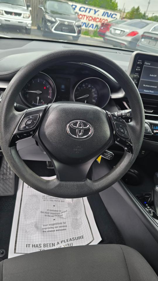 Toyota C-HR XLE 2021
