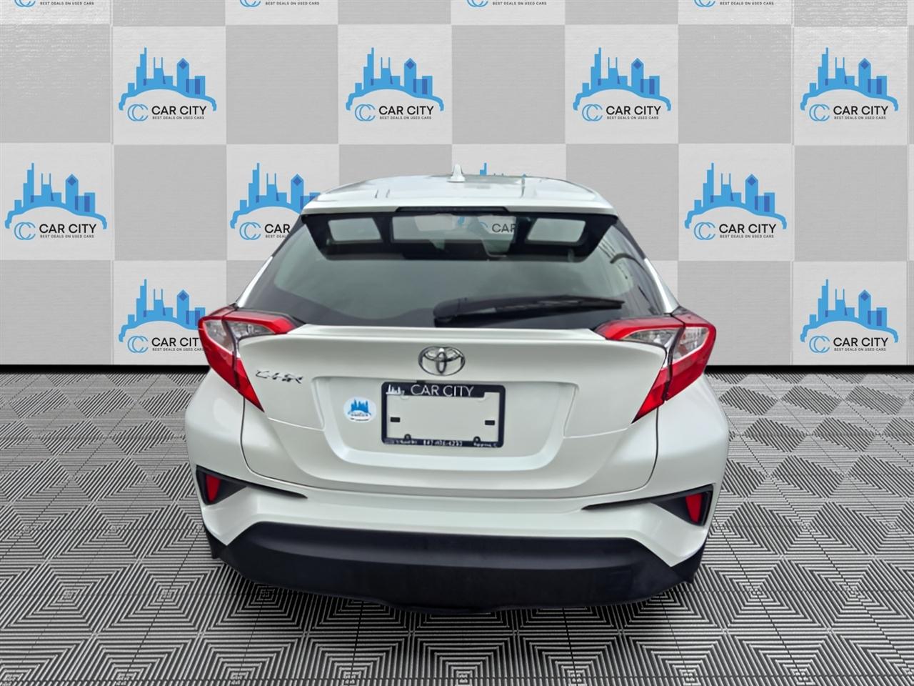 Toyota C-HR XLE 2021