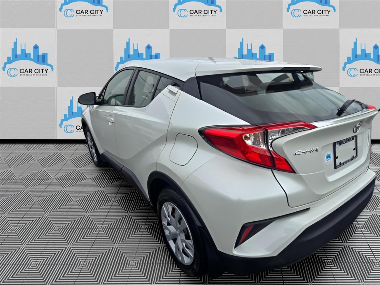 Toyota C-HR XLE 2021
