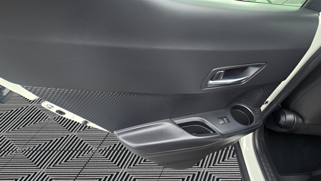 Toyota C-HR XLE 2021