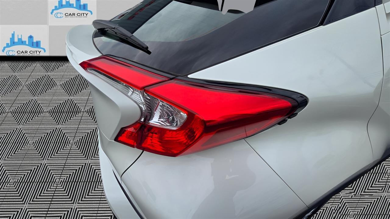 Toyota C-HR XLE 2021