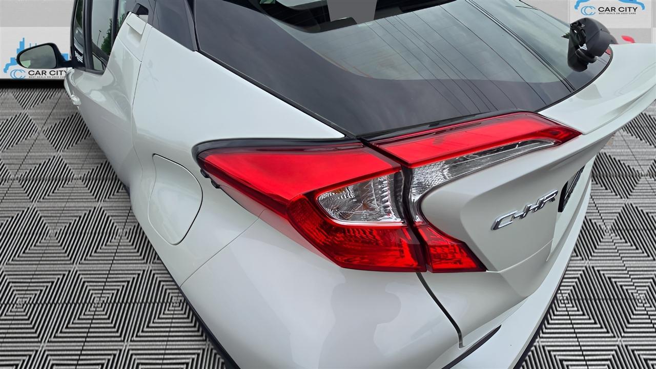 Toyota C-HR XLE 2021