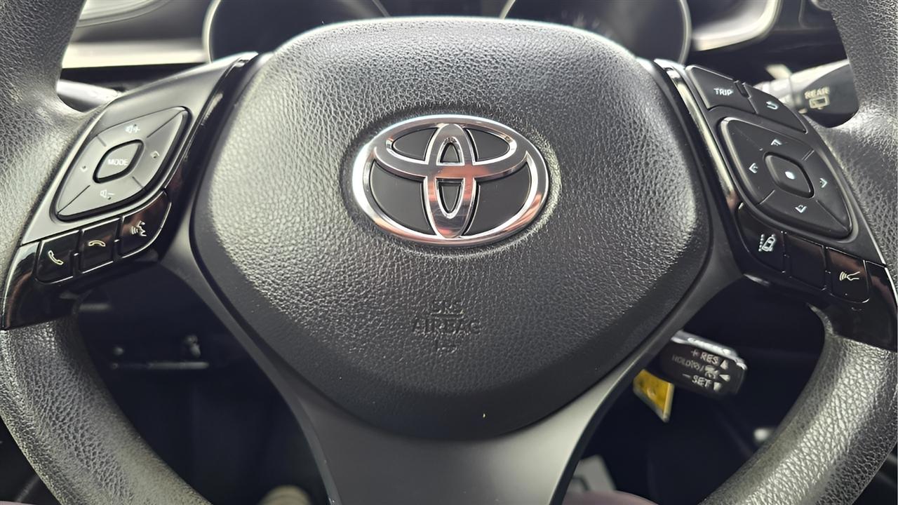 Toyota C-HR XLE 2021