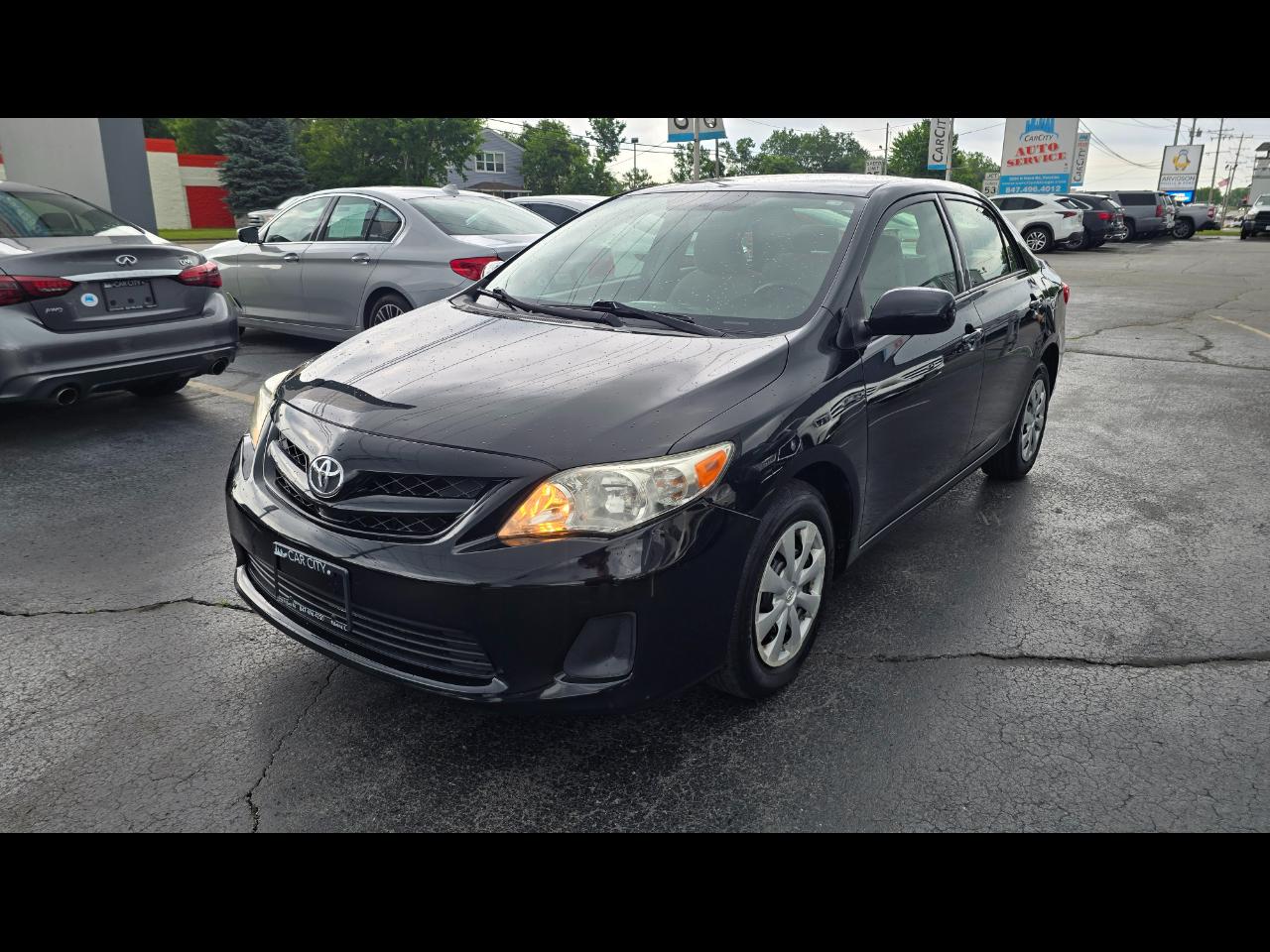 Toyota Corolla LE 4-Speed AT 2011