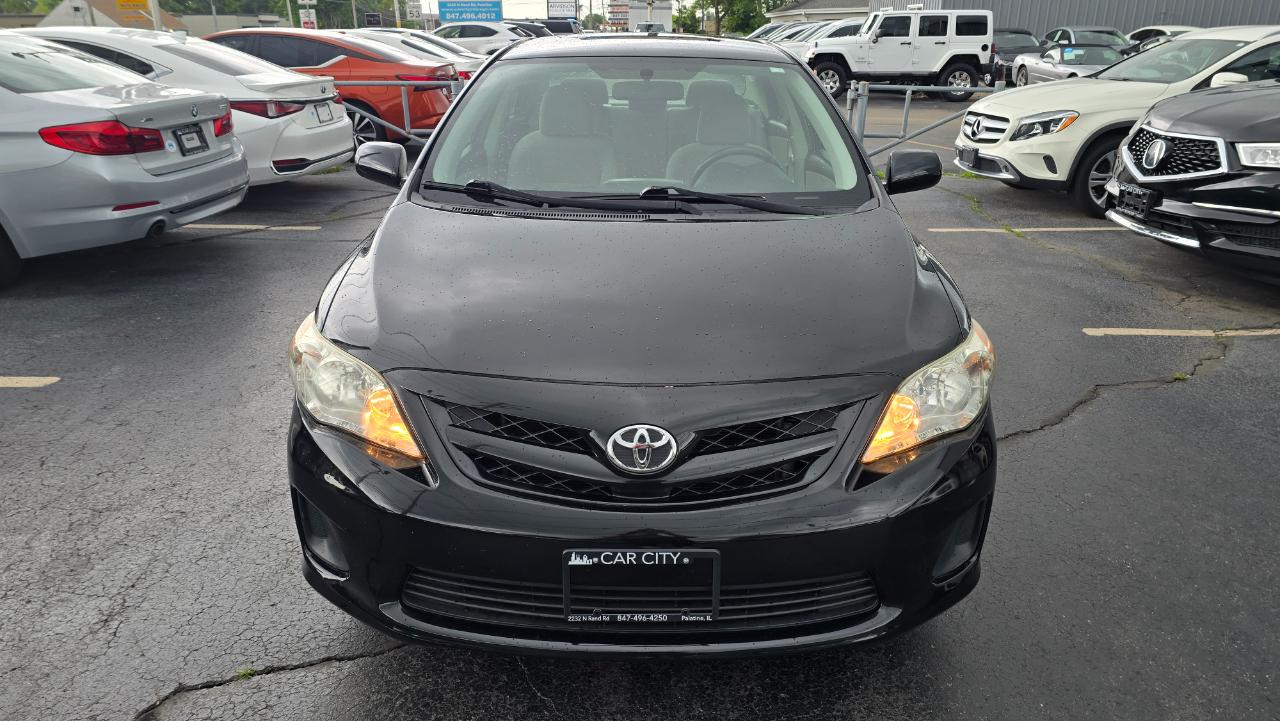 Toyota Corolla LE 4-Speed AT 2011