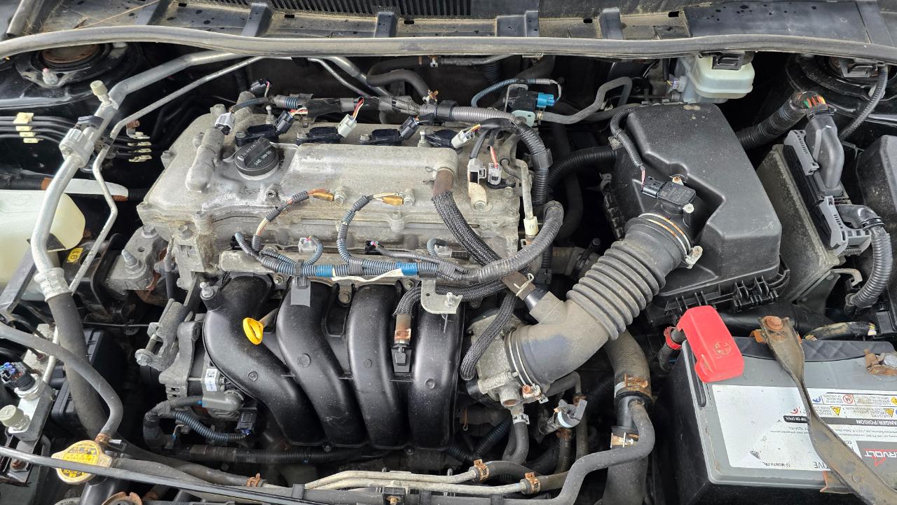 Toyota Corolla LE 4-Speed AT 2011
