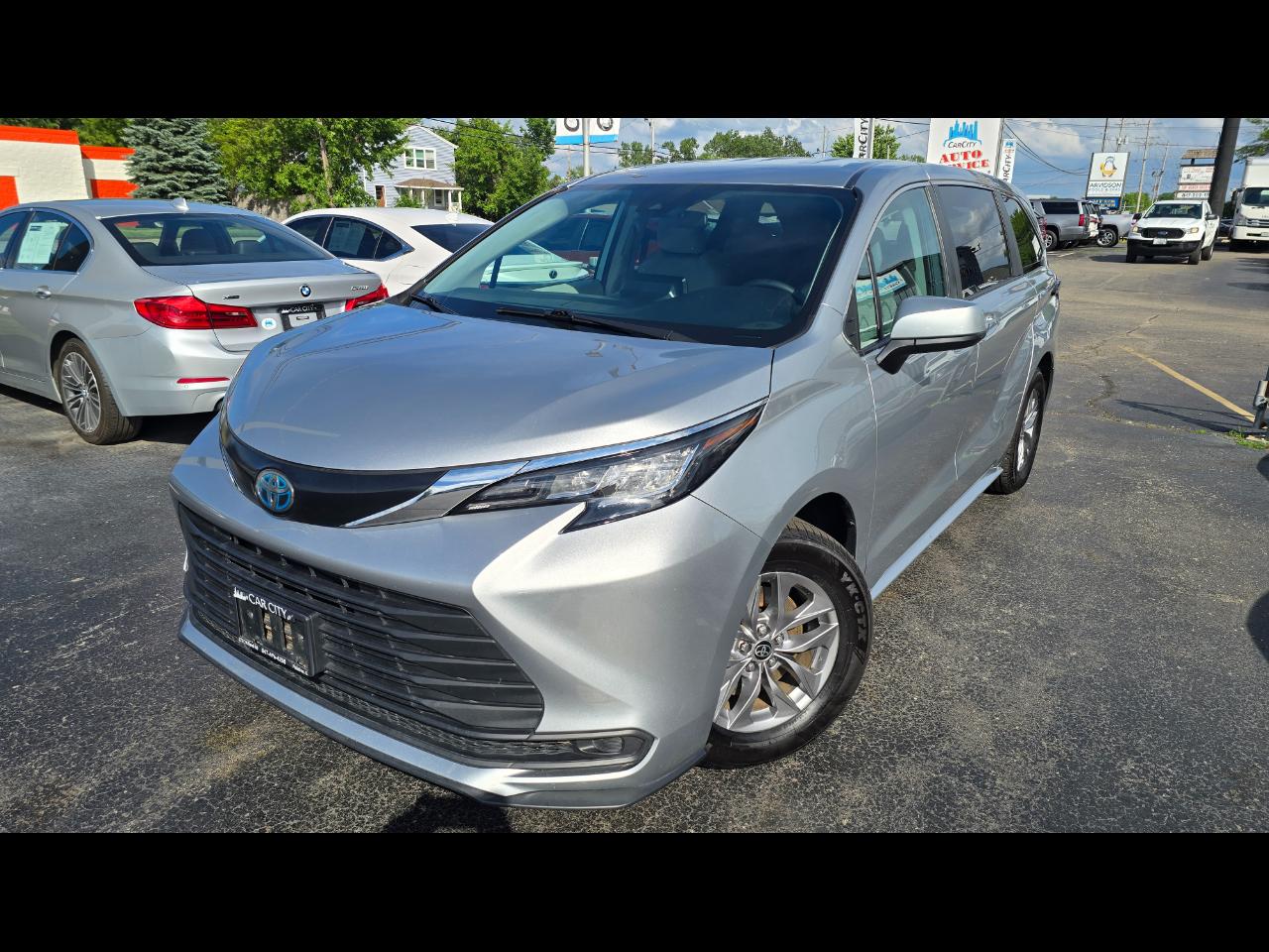 Toyota Sienna LE 8-Passenger 2022