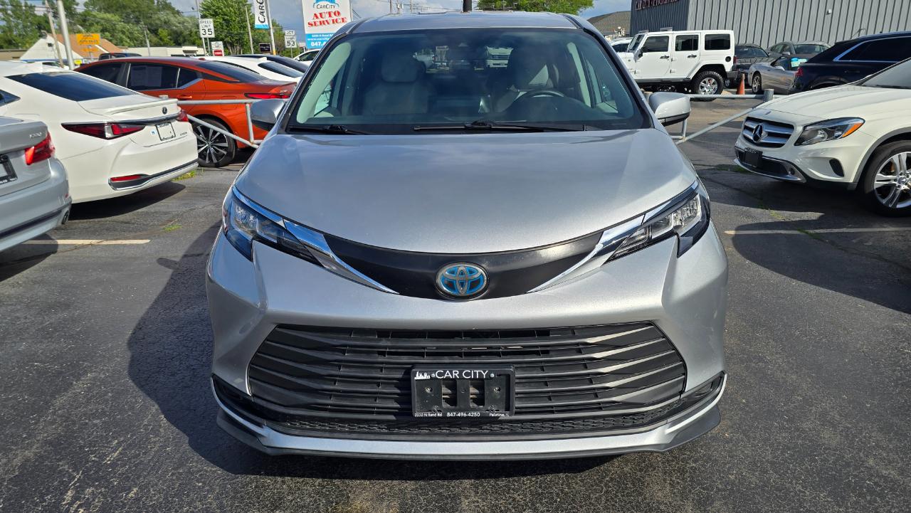 Toyota Sienna LE 8-Passenger 2022