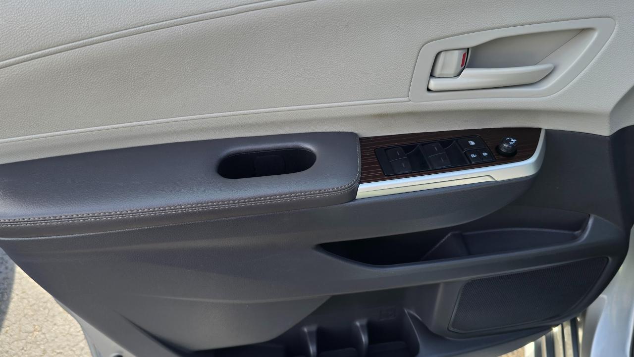 Toyota Sienna LE 8-Passenger 2022