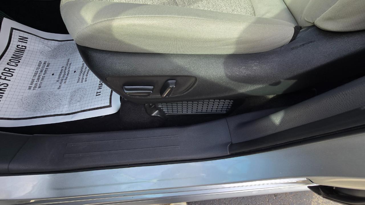 Toyota Sienna LE 8-Passenger 2022