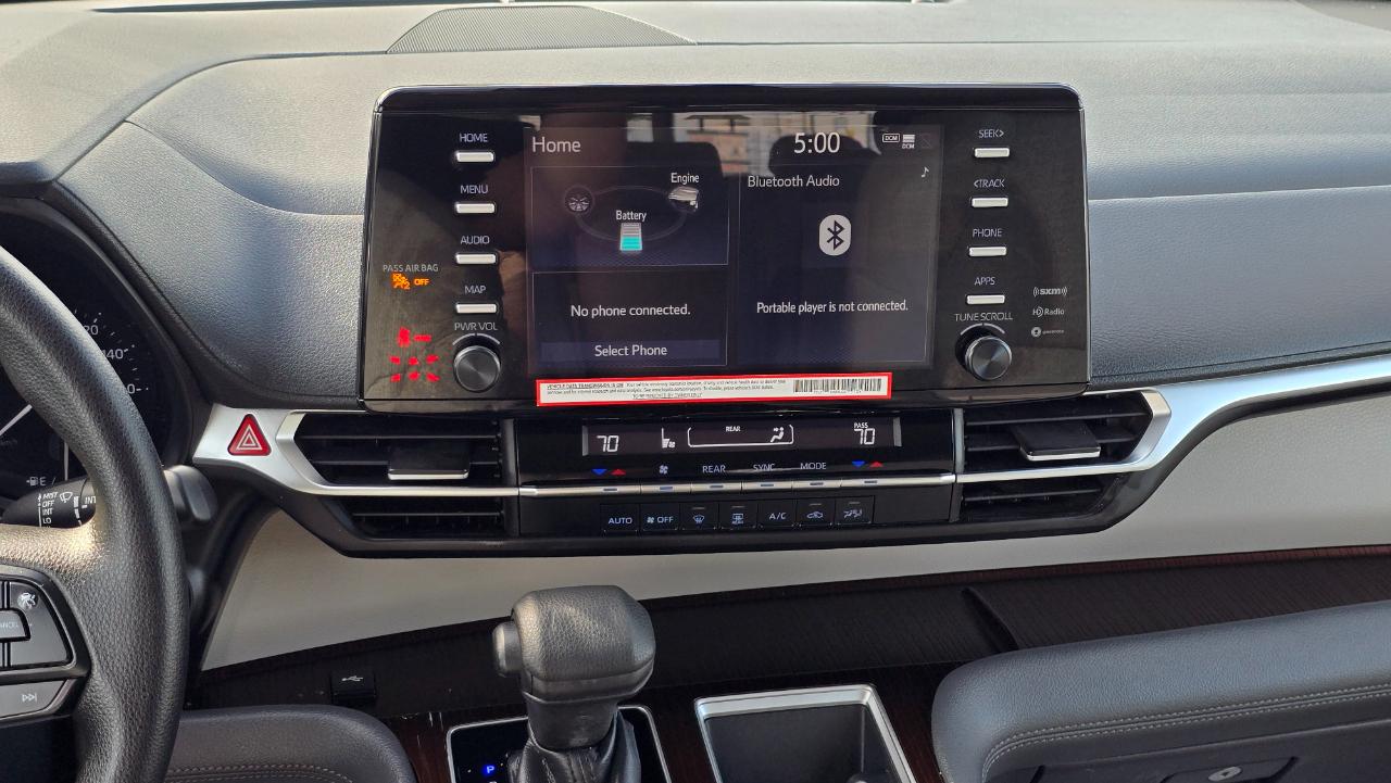 Toyota Sienna LE 8-Passenger 2022