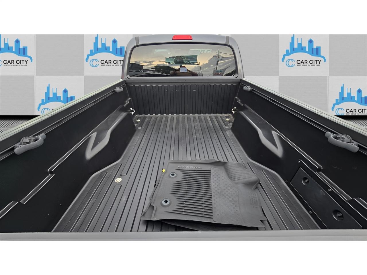Toyota Tacoma SR5 Access Cab I4 6AT 2WD 2021