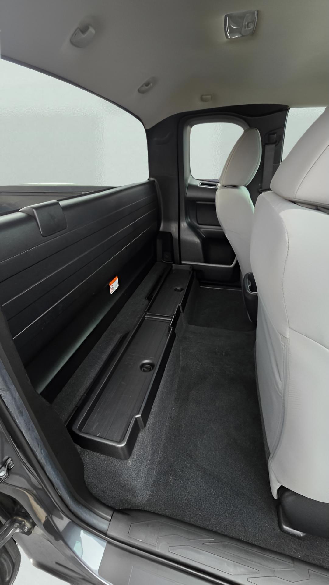 Toyota Tacoma SR5 Access Cab I4 6AT 2WD 2021