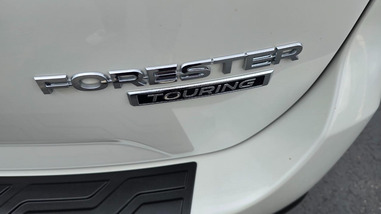 Subaru Forester Touring 2021