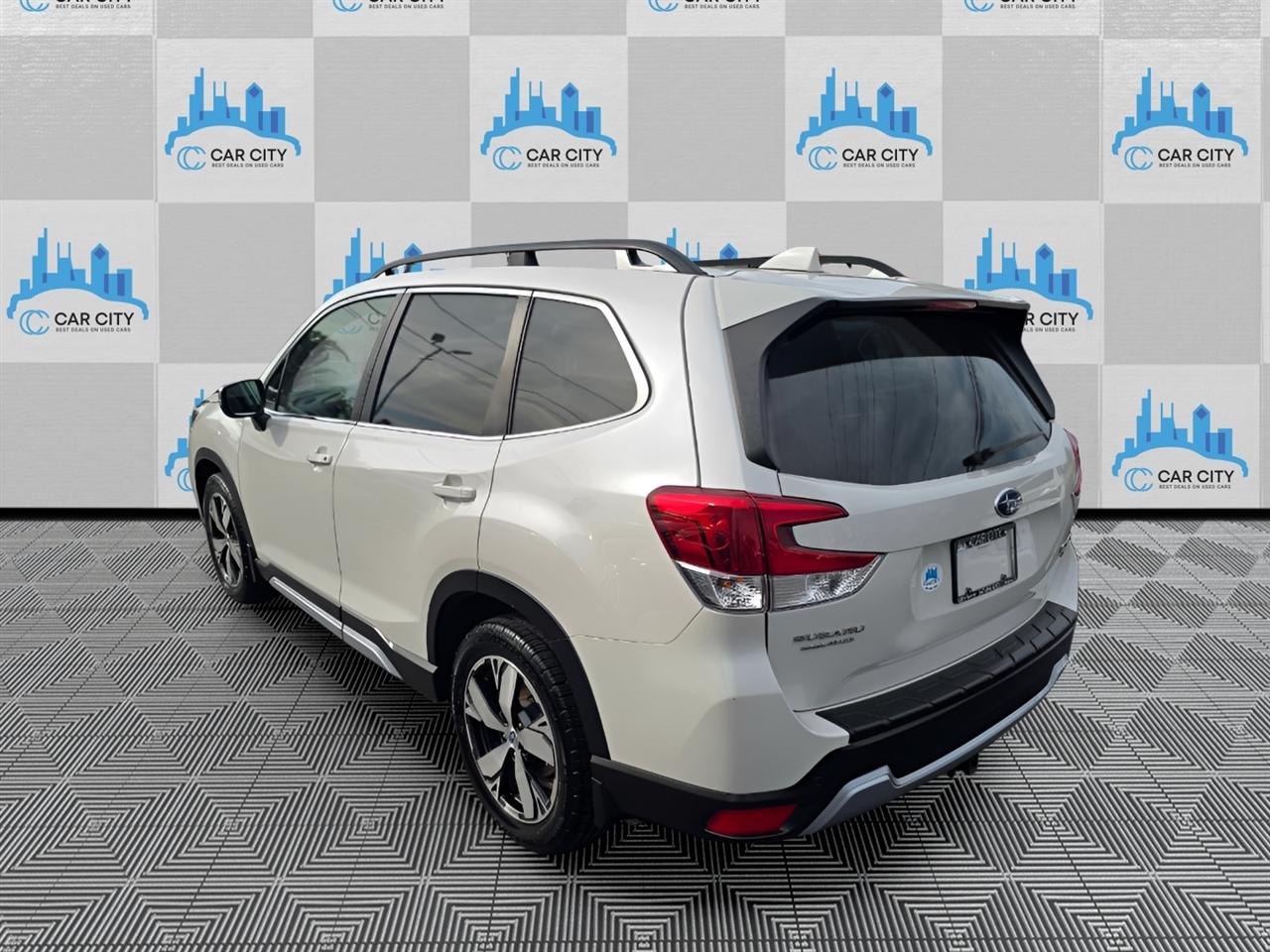 Subaru Forester Touring 2021