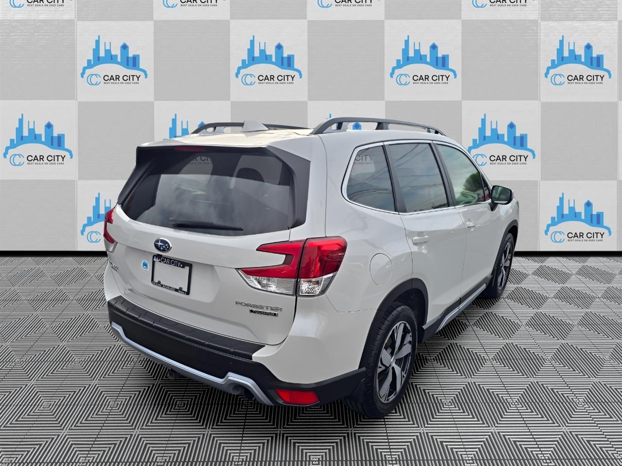 Subaru Forester Touring 2021