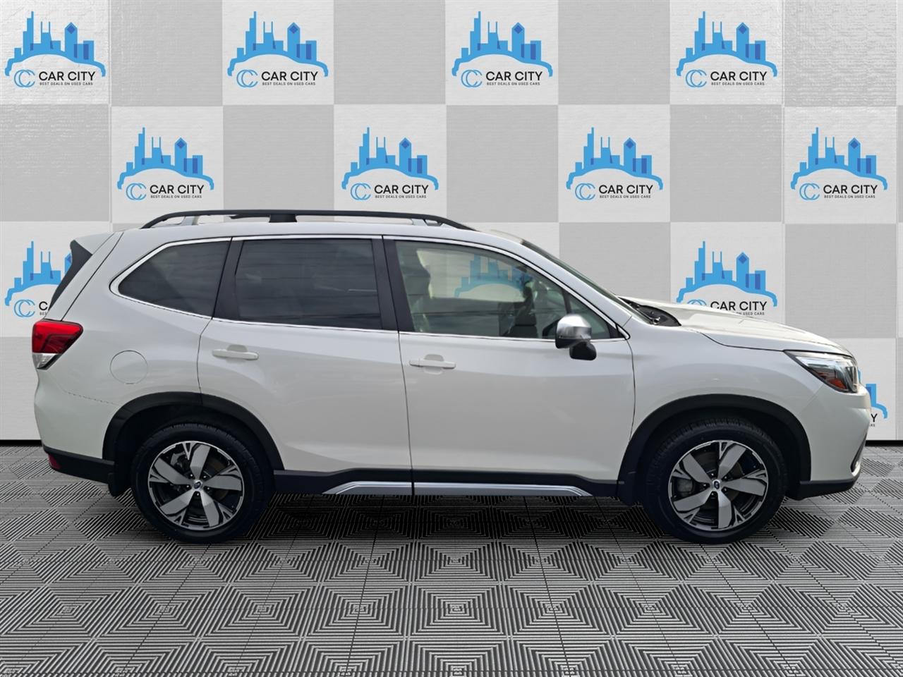 Subaru Forester Touring 2021