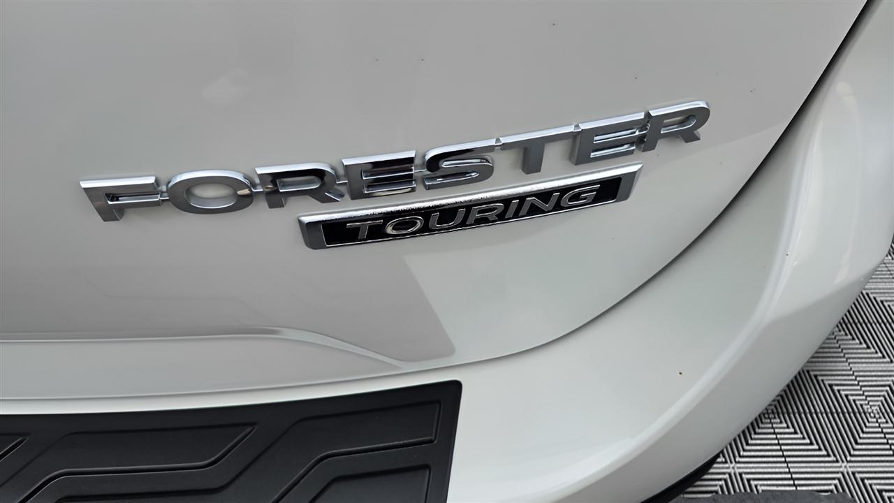 Subaru Forester Touring 2021