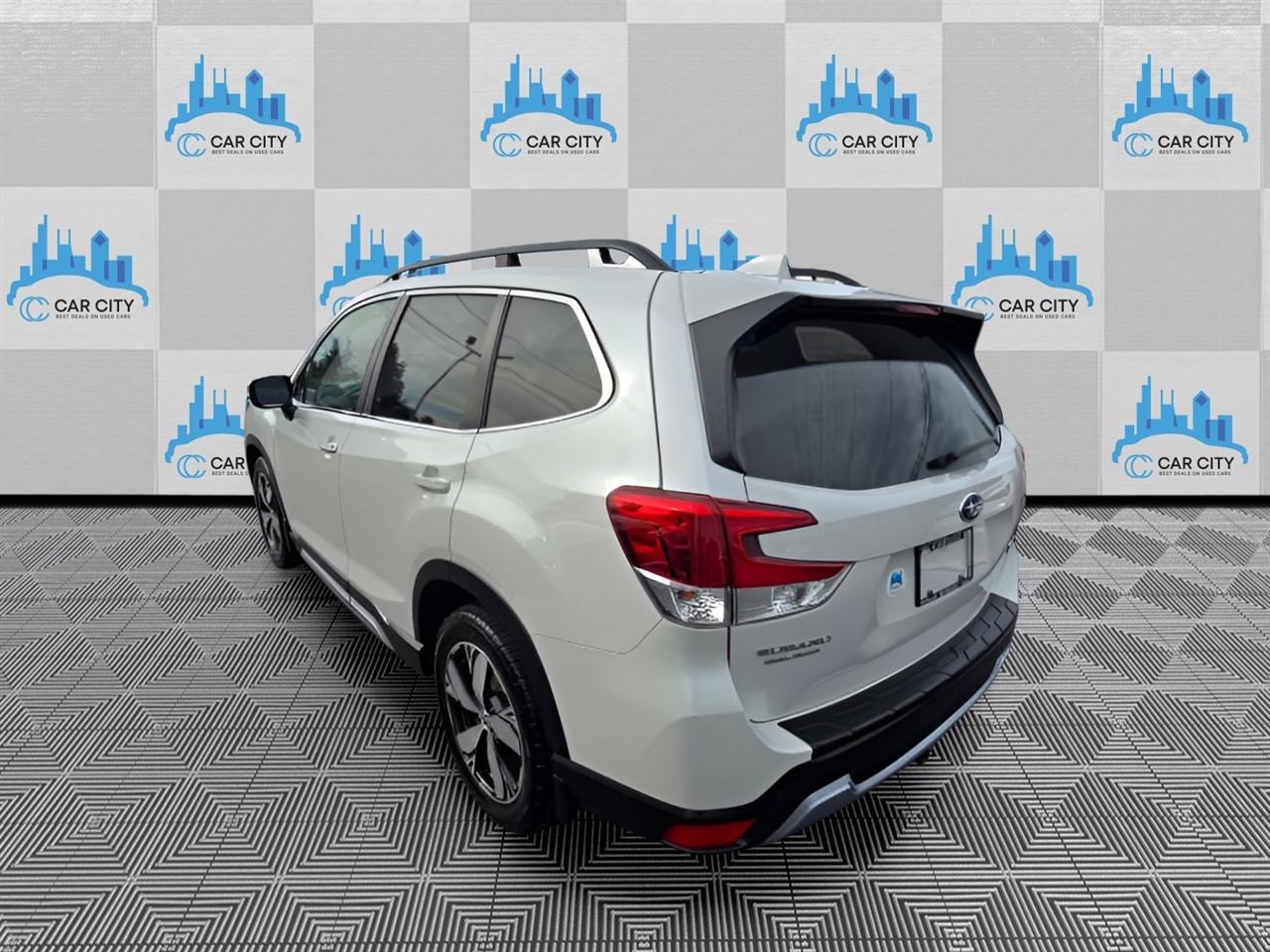 Subaru Forester Touring 2021