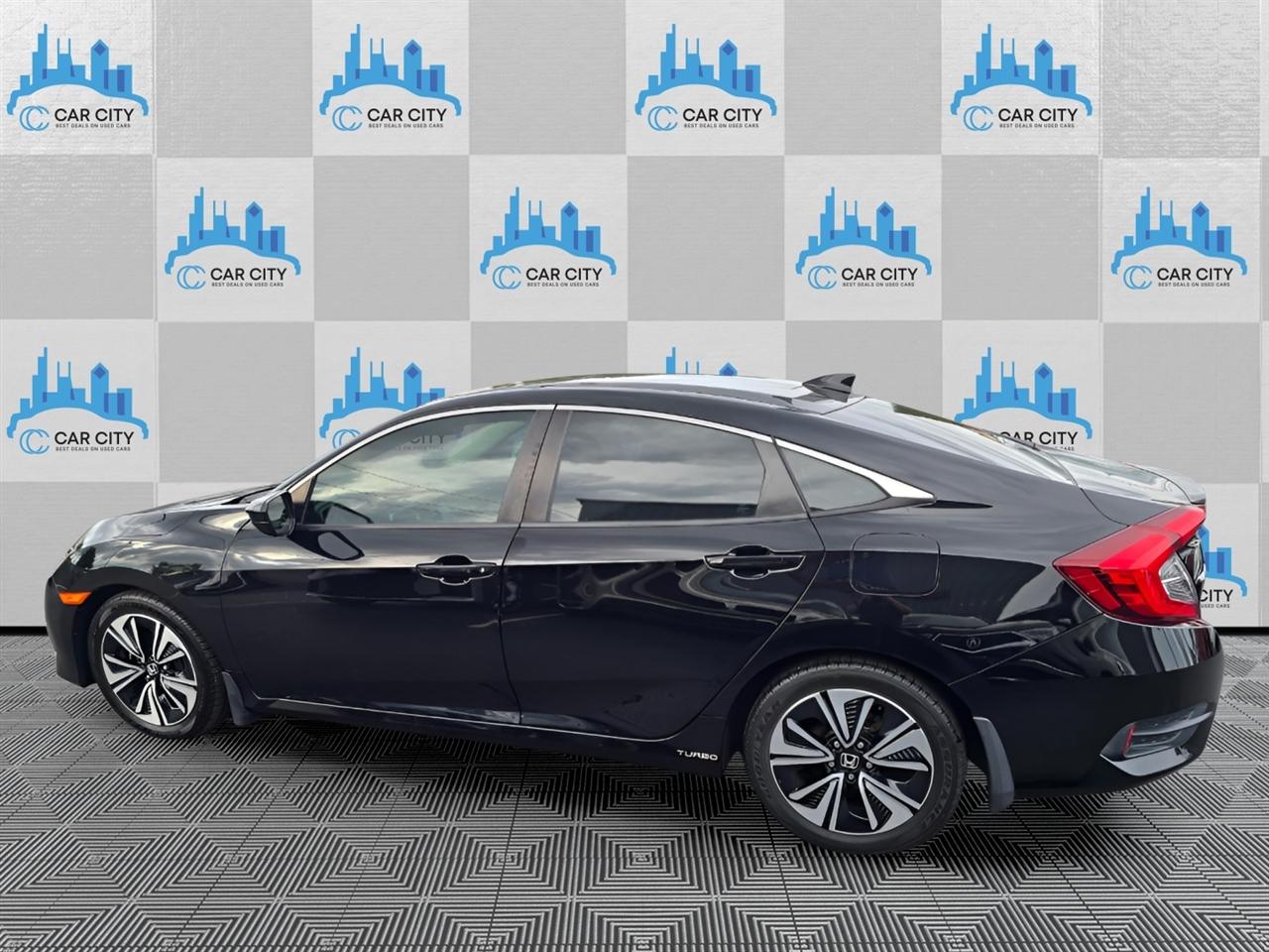 Honda Civic EX-T Sedan CVT 2017