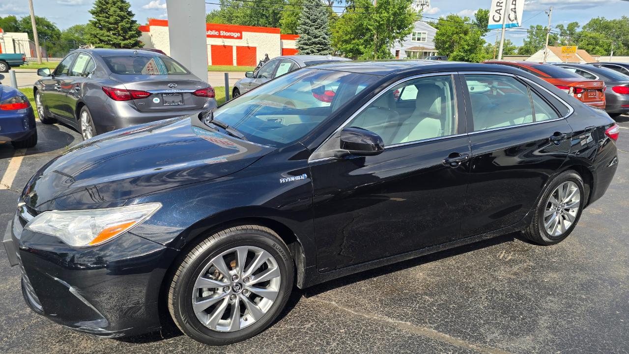 Toyota Camry Hybrid XLE 2015