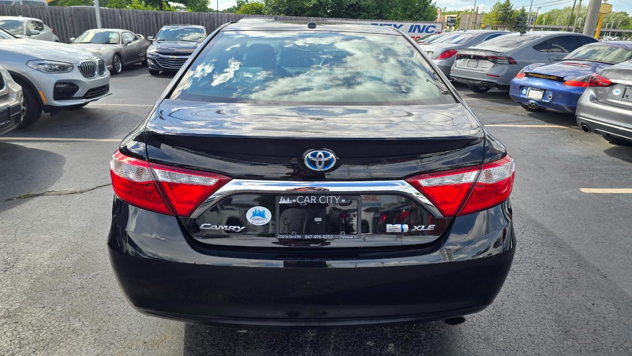 Toyota Camry Hybrid XLE 2015