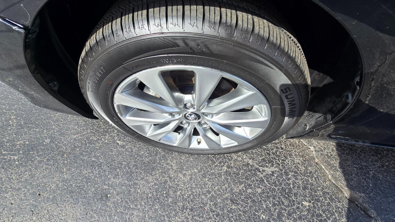 Toyota Camry Hybrid XLE 2015